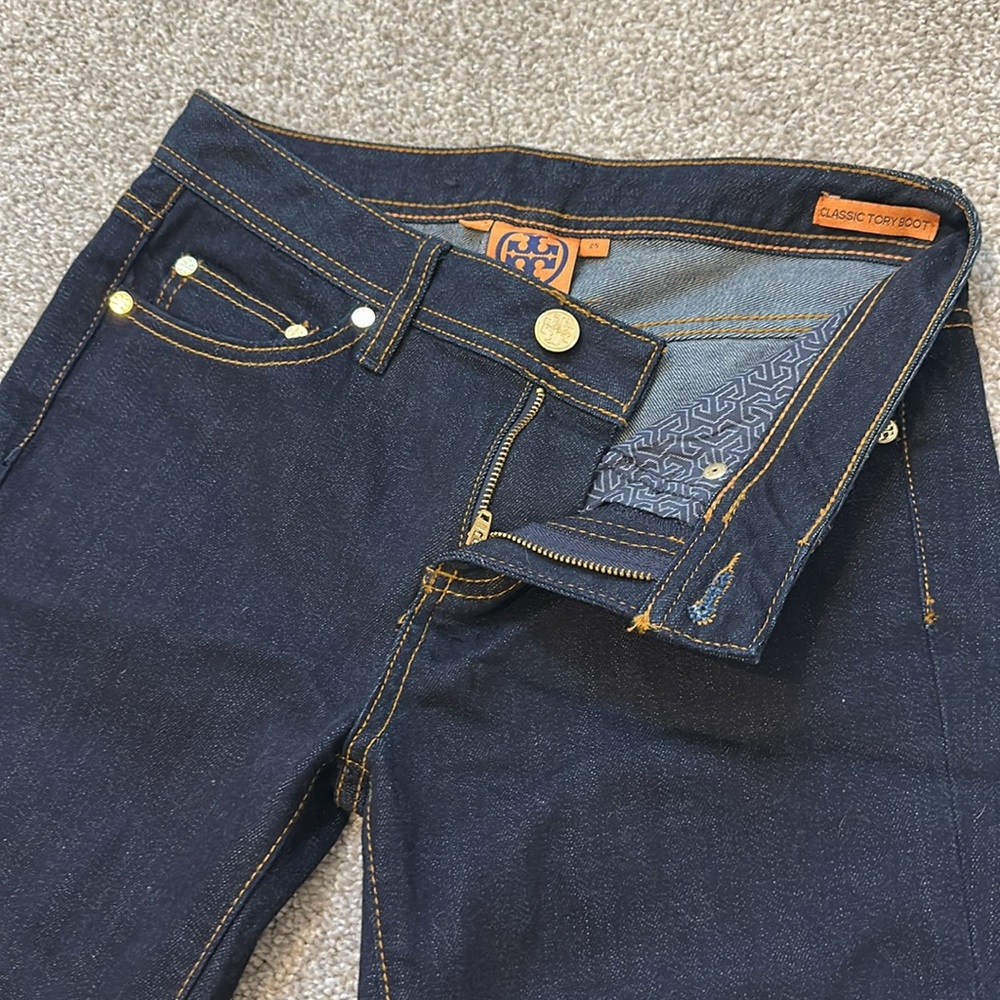 Tory Burch Classic Tory Boot Jeans
Excellent condition- never worn